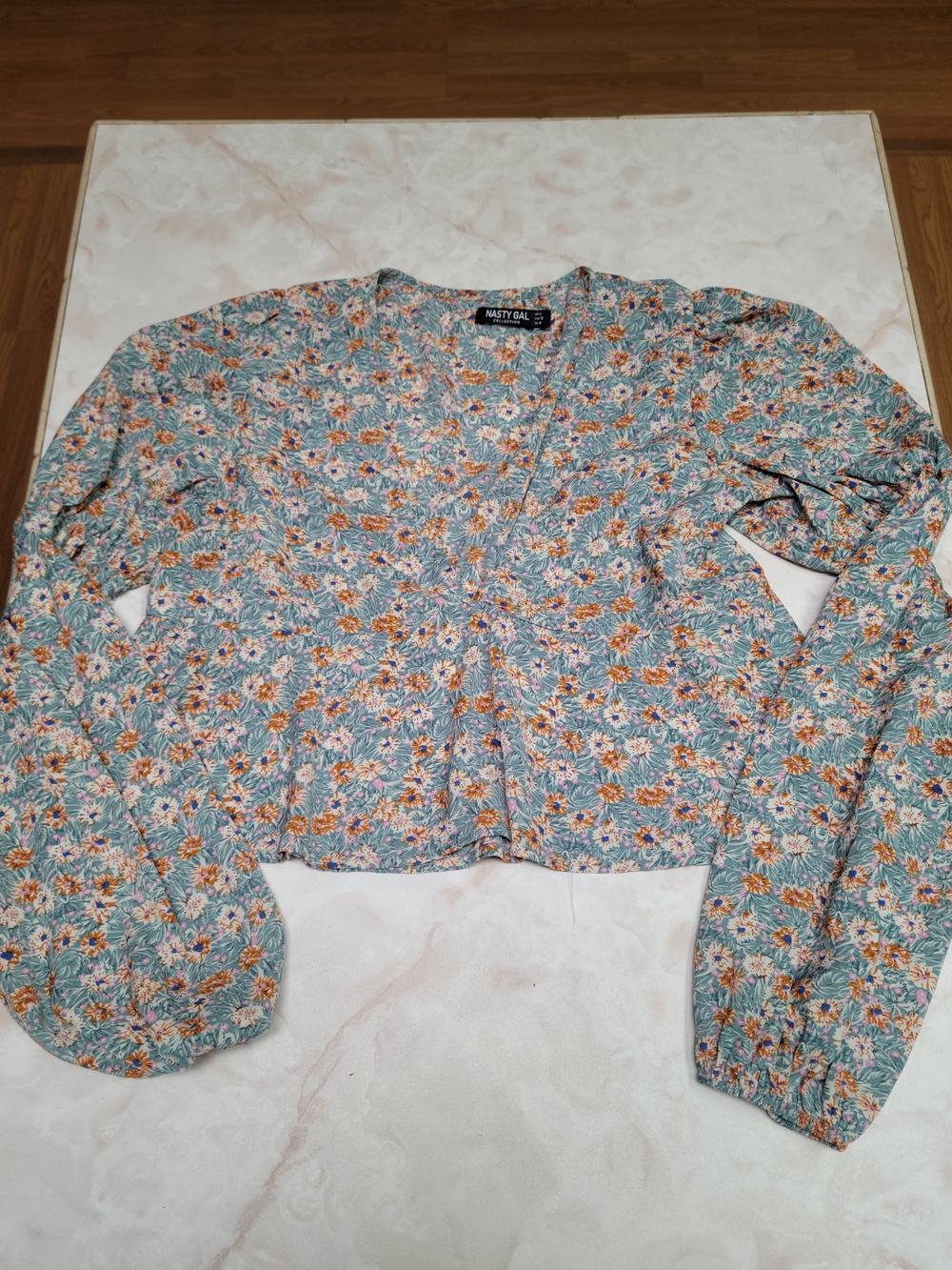 Nasty Gal Teal Floral V-Neck Long Sleeve Blouse